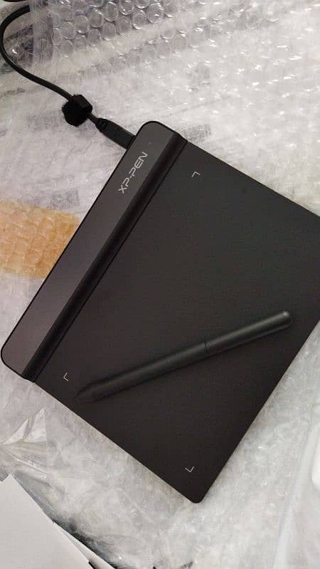 XP-Pen star G640 graphics tablet. 0