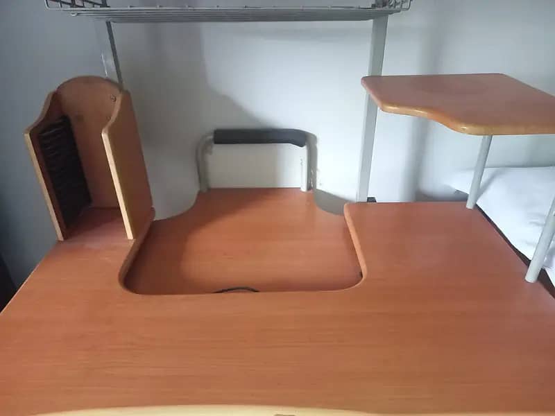 Imported Computer table 4