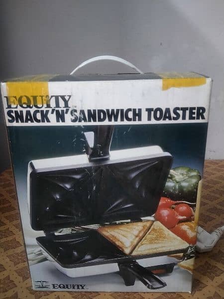 sandwich maker for sale in perfect condition 0