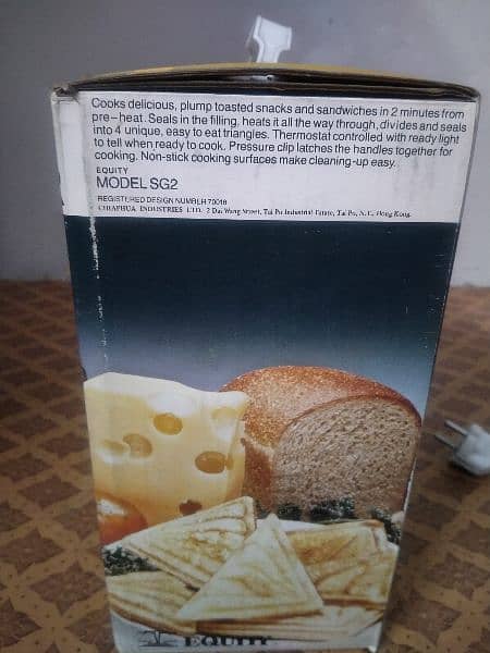 sandwich maker for sale in perfect condition 1