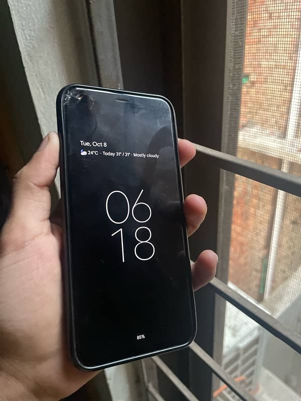 Pixel 4 Front Glass Break 2