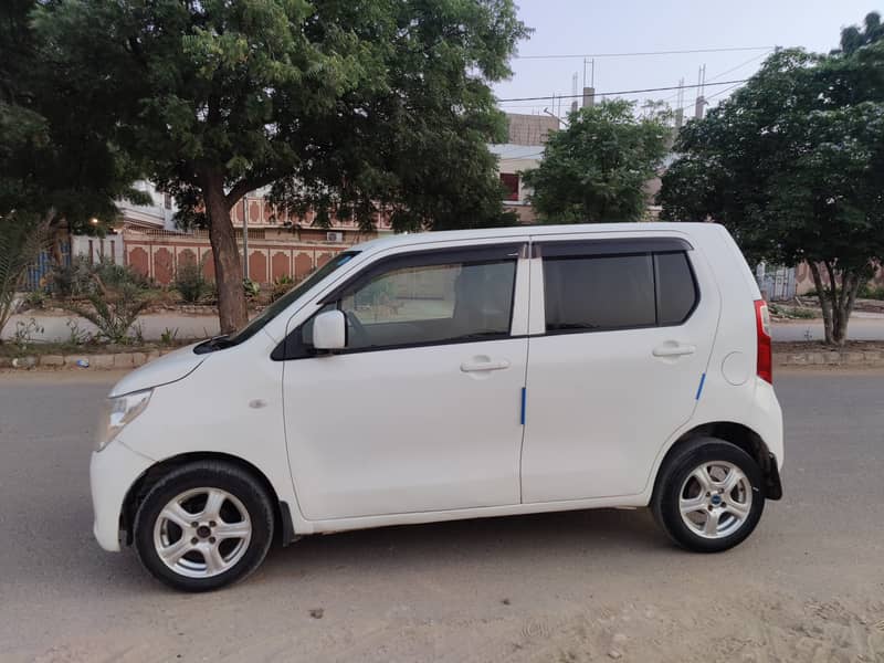 Suzuki Wagon R 2015 1