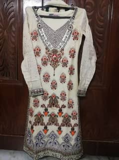 chiffon fabric suit 3 pc urgent sale plz call 0