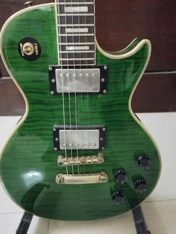 Gibson Les Paul Electric Guitar 1