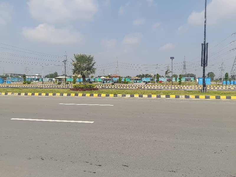 9680 Square Yards Industrial Land for sale in Nooriabad 1