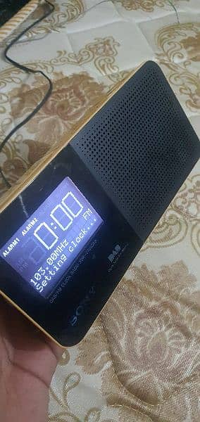 SONY RADIO FM With Clock Japan Made 6