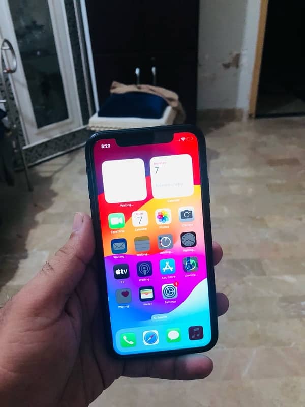 iPhone XR 256GB Pta approved with box 2