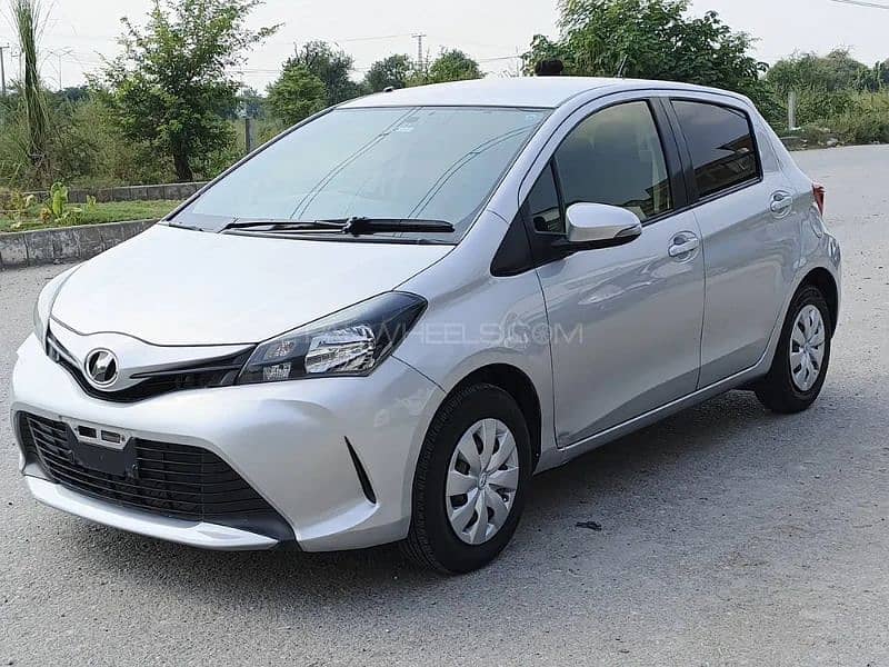 Toyota Vitz 2014 4