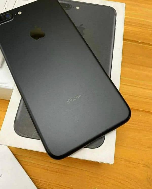 iPhone 7 Plus Mate Black 128GB Condition 10/10 1