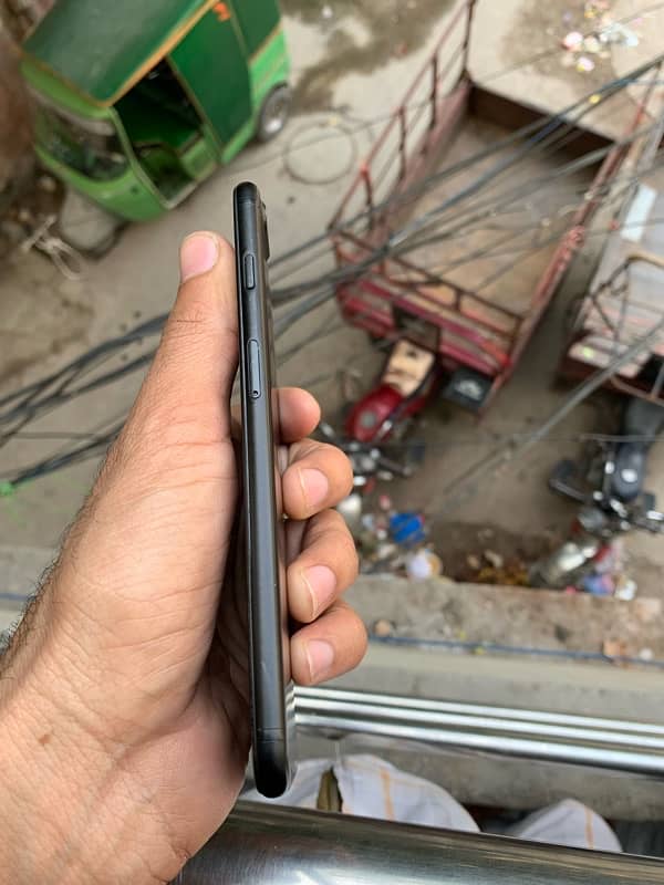 I phone 7 plus 128gb + box non pta factory unlock exchange possible 1