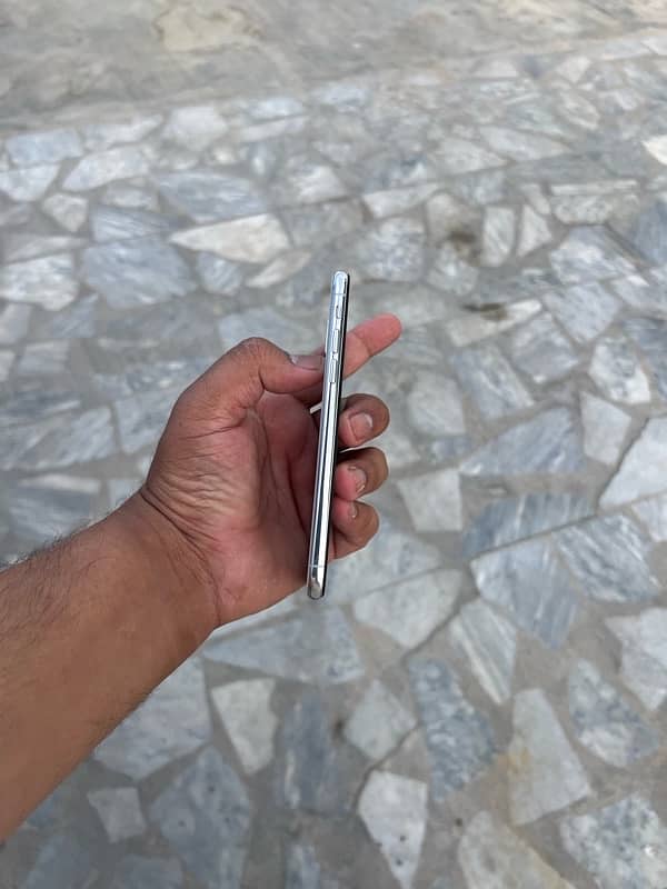 iPhone X 64gb pta approved 5