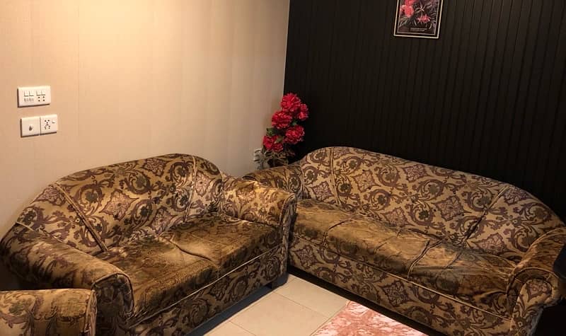 3+2+1 Sofa Set FOR SALE 0