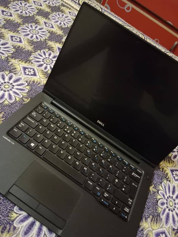 Dell Latitude 7370 2