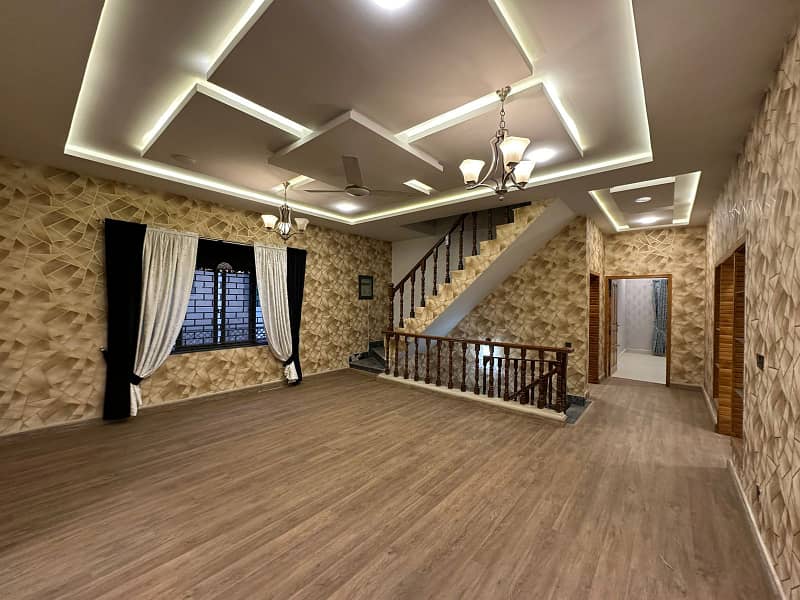 Upper Portion Available For Rent 6