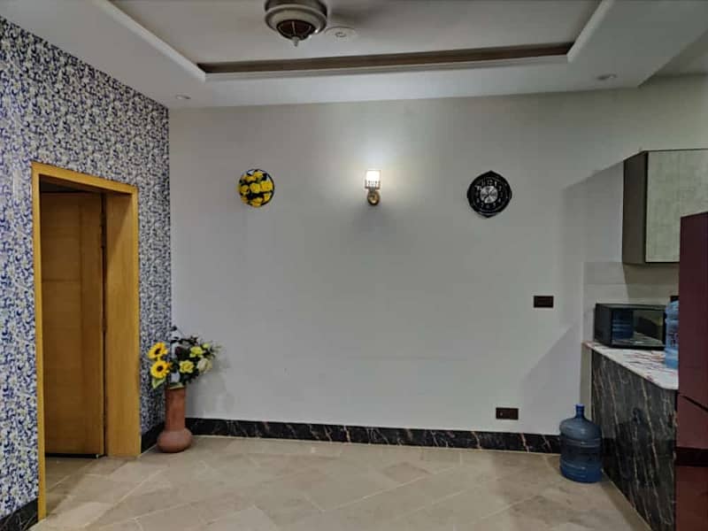 Luxury Furnished 2 Bed Apartment F-11 Markaz 12