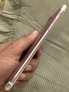 iPhone 7 Plus 128 gb pta approved gold color 0