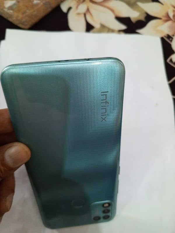 infinix hot 11 play in good condition 0