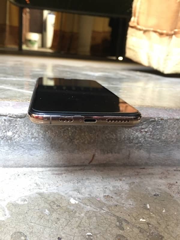 Iphone XS Max 64gb not pta 3