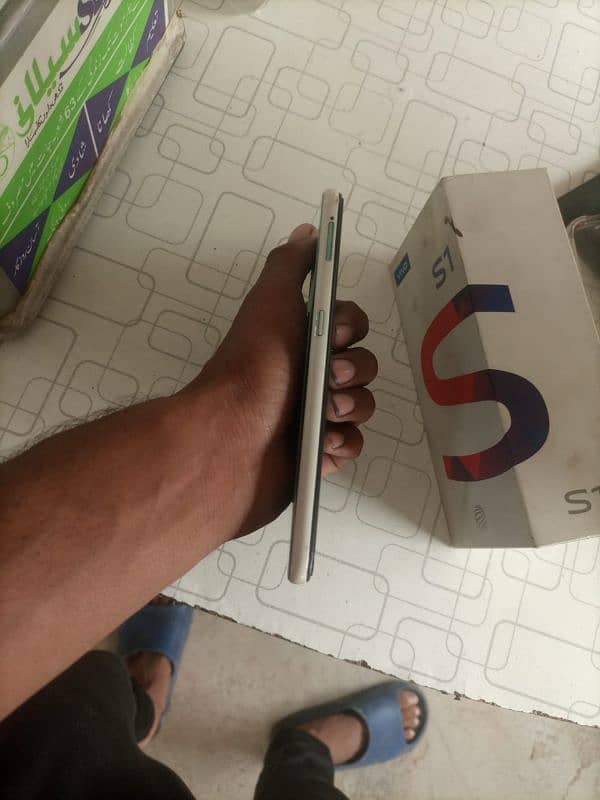 Vivo S1 2