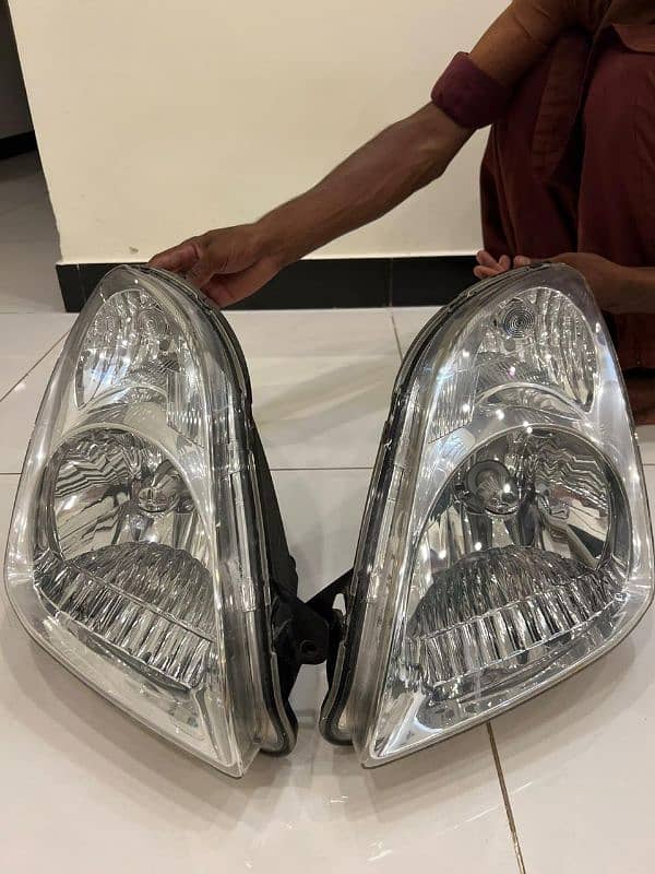 Suzuki swift original Headlights available 0