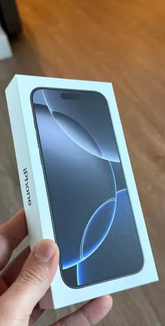 iPhone 16 Pro Max (256GB) Black Titanium