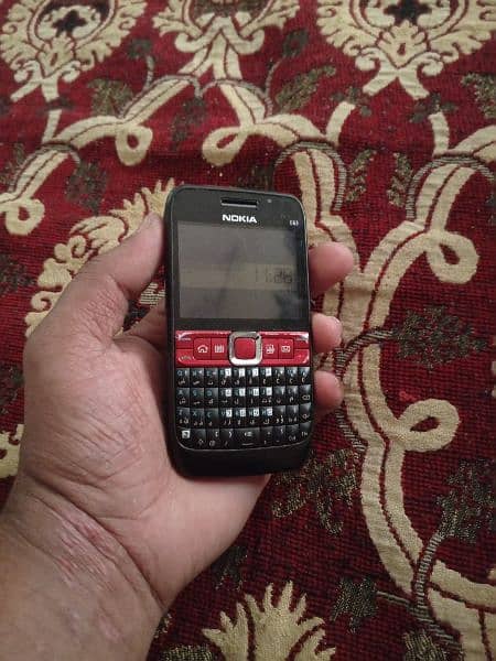 Nokia E63 0