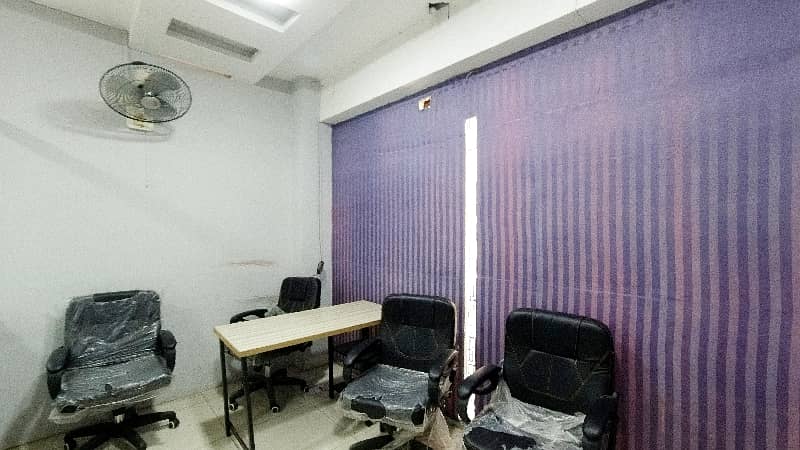 Prime Location Office Sized 1200 Square Feet In Main Boulevard Gulberg 14