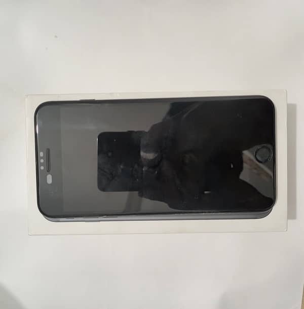 IPhone 7 Plus PTA with original box 2