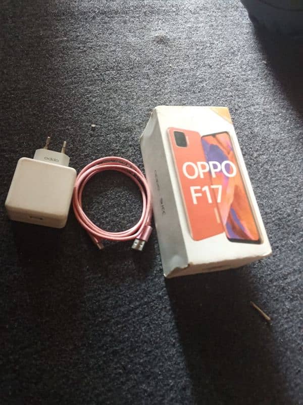 oppo F17 0