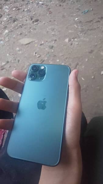 iPhone 11 64gb ha  factory unlock 2