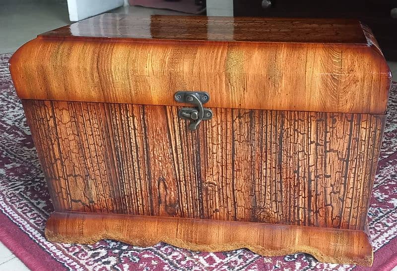 Large wooden storage box 4