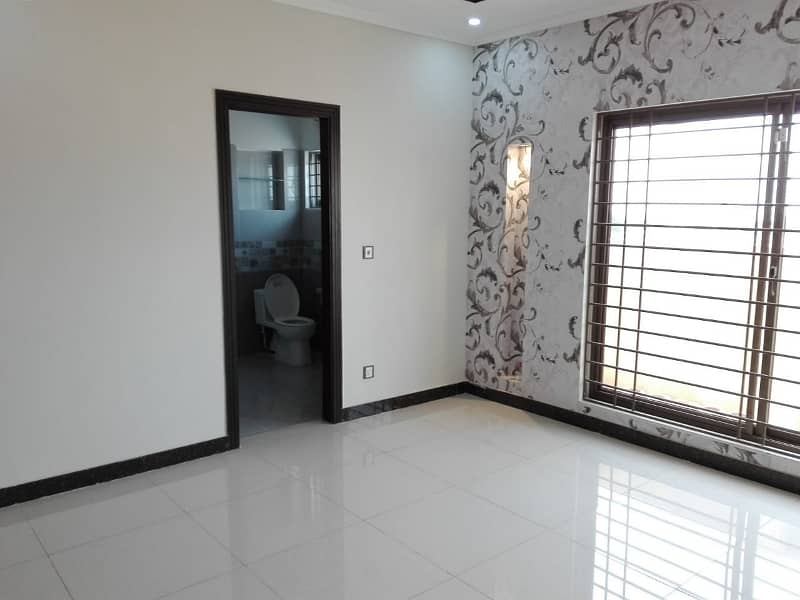 4500 Square Feet Upper Portion Situated In D-12 For rent 4