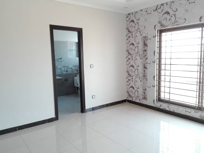 4500 Square Feet Upper Portion Situated In D-12 For rent 5