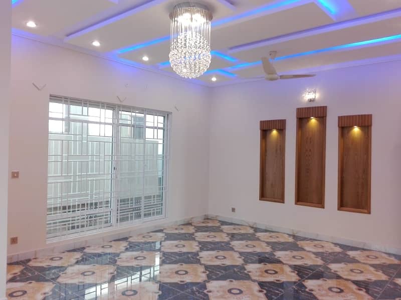 D-12 Upper Portion Sized 3200 Square Feet For rent 3