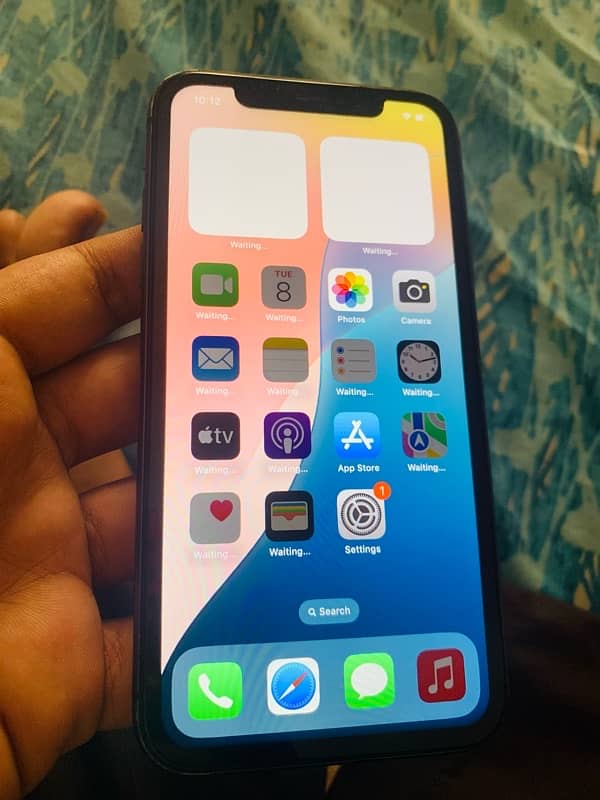 iphone 11 64 Gb Dual Sim PTA Approved condition 8/10 2