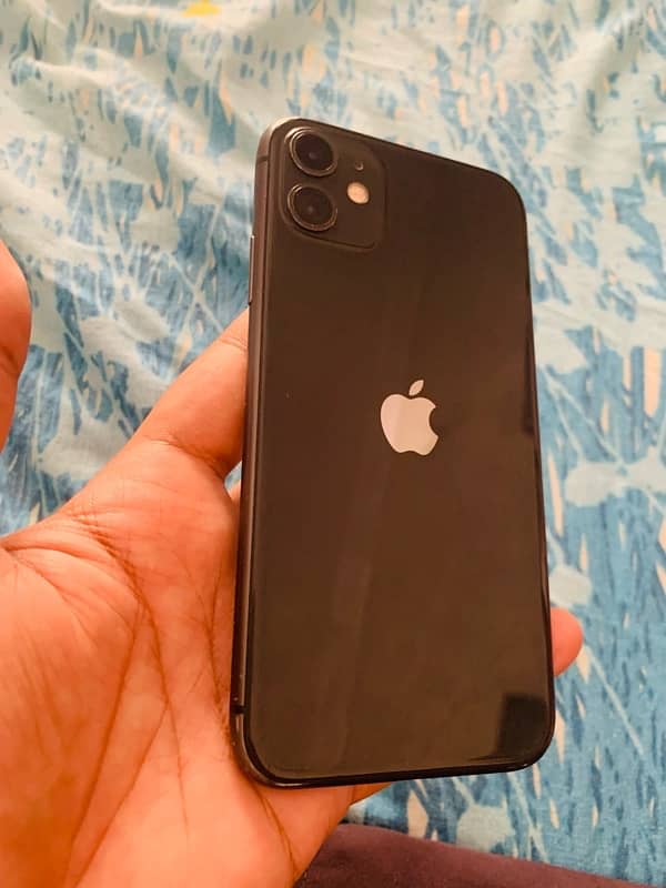 iphone 11 64 Gb Dual Sim PTA Approved condition 8/10 8