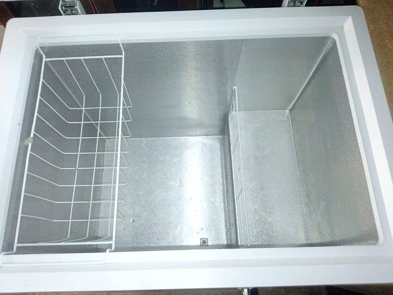 Haier HDF-285INV Deep freezer 2