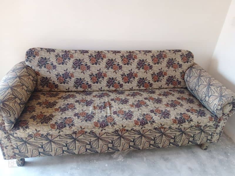 new condition sofa set 3