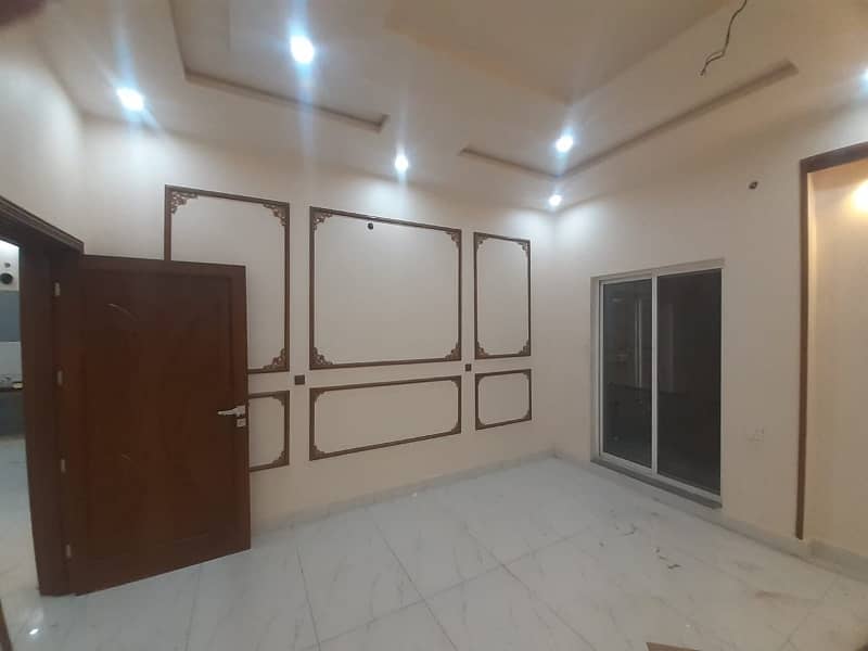 10 Marla Modern Villa In Abdullah Garden Canal Road For Sale 9