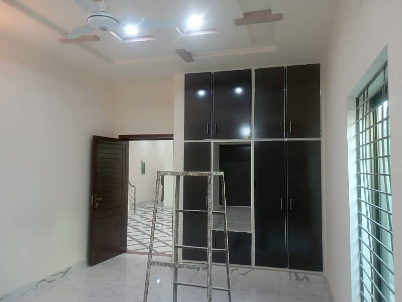 9 Marla New Villa For Sale In Khayaban Colony No 2 Madina Town 2