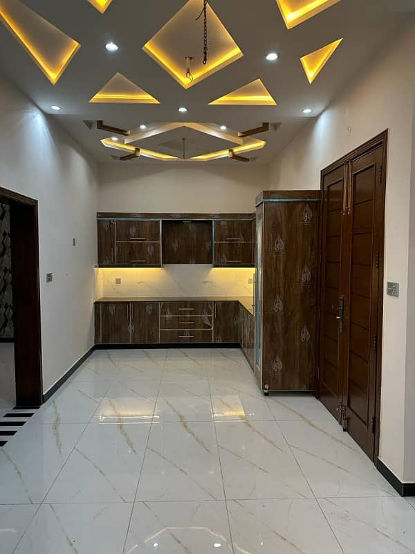 9 Marla New Villa For Sale In Khayaban Colony No 2 Madina Town 16