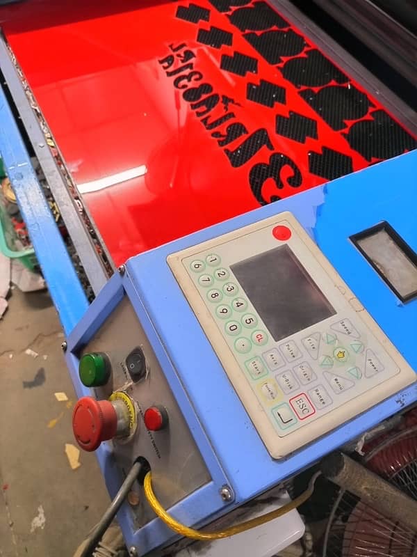 lazer cutting machine 4