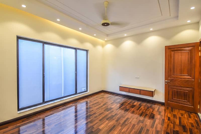 Top Of Line One Kanal Ultra Modern Upper Portion Near Jalalsons And Big Park Hot Location 16