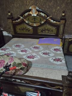 sale bed sat  and dressing and showcase