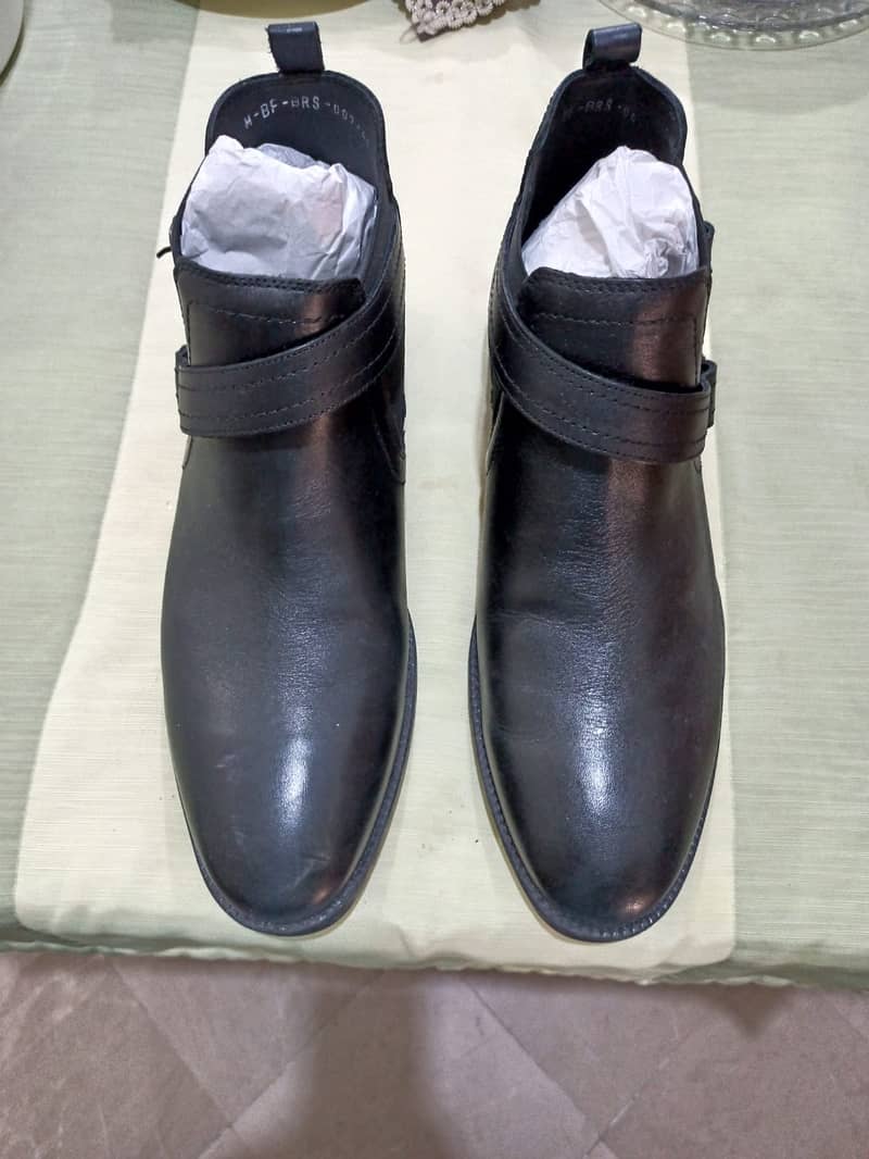 Long Boots in Excellent Condition ( Used only three times ) 4