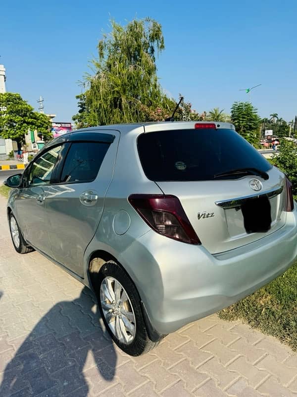 Toyota Vitz 2014 1