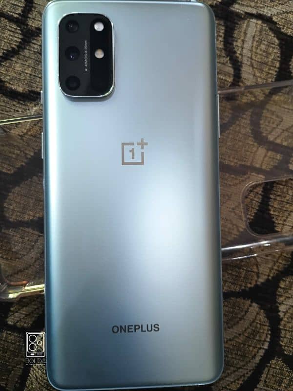 OnePlus 8t 12/256 0