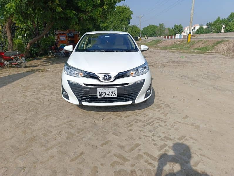 Toyota Yaris Ativ x 1.5 cvt 0