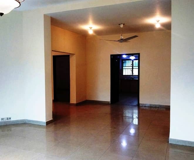 12 Marla House In Askari 10 For sale At Good Location 0