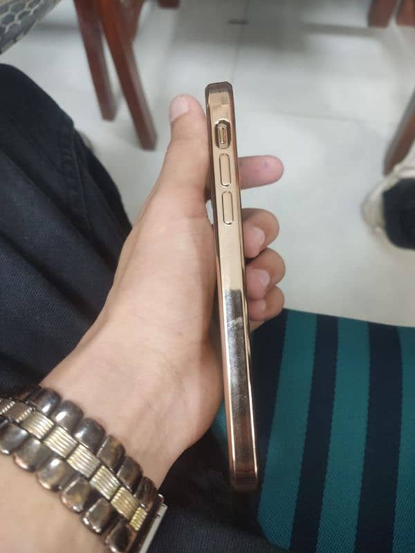 iPhone Xs PTA approved 1